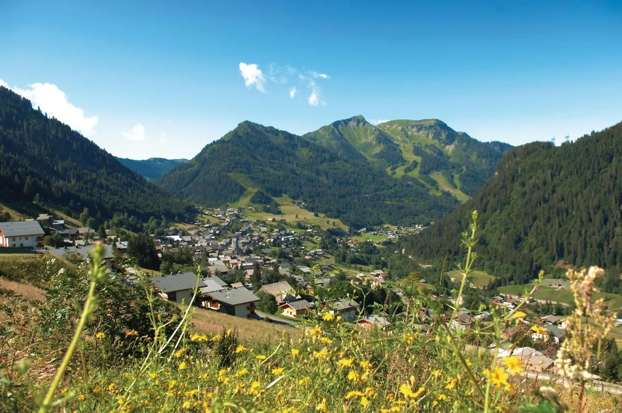 Les Freinets: Mountain Retreat with Optional Multipass Apartment Chatel